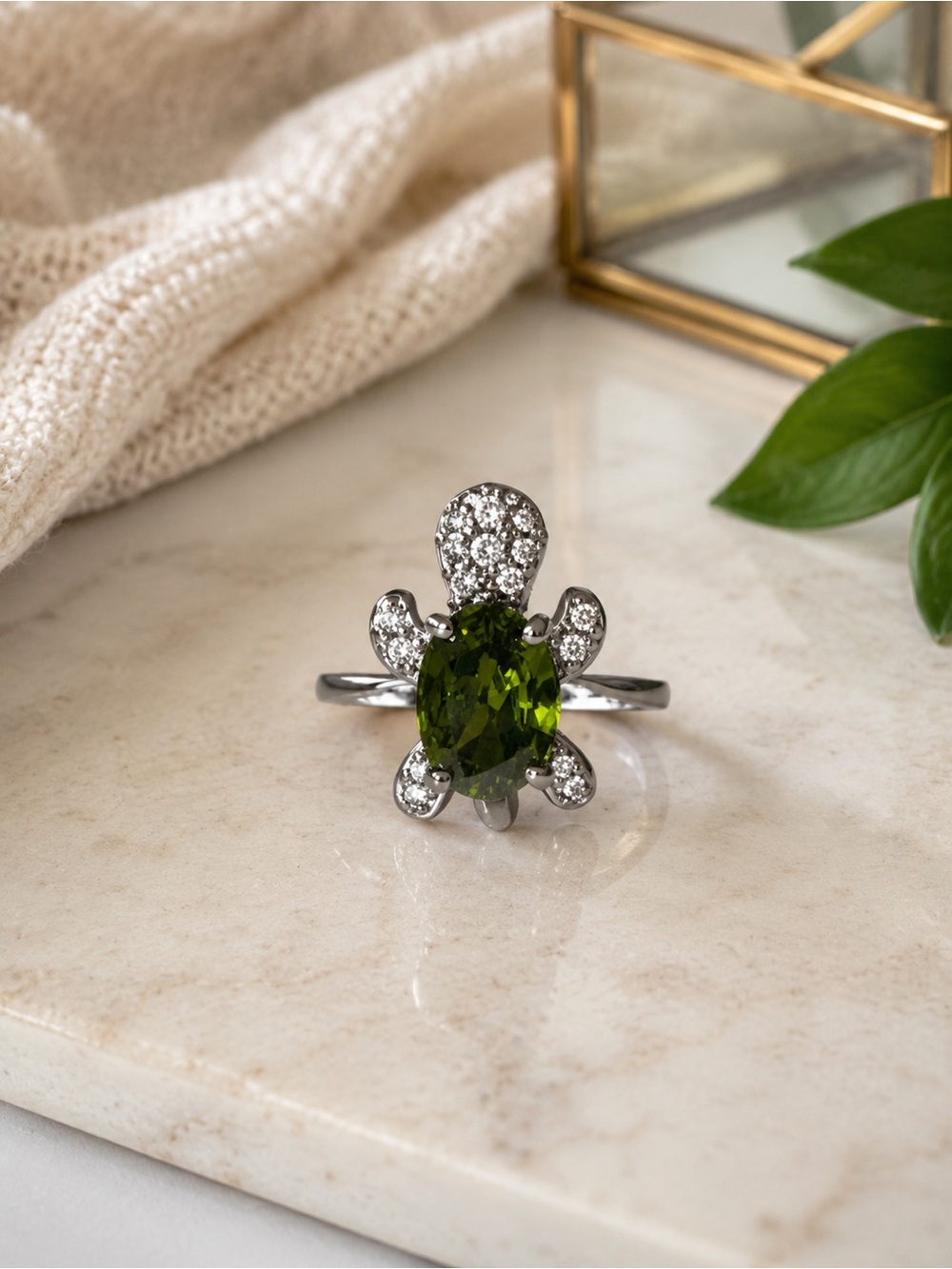 Size 8 Green Oval CZ Flower Ring Silver Tone Statement Cocktail Ring